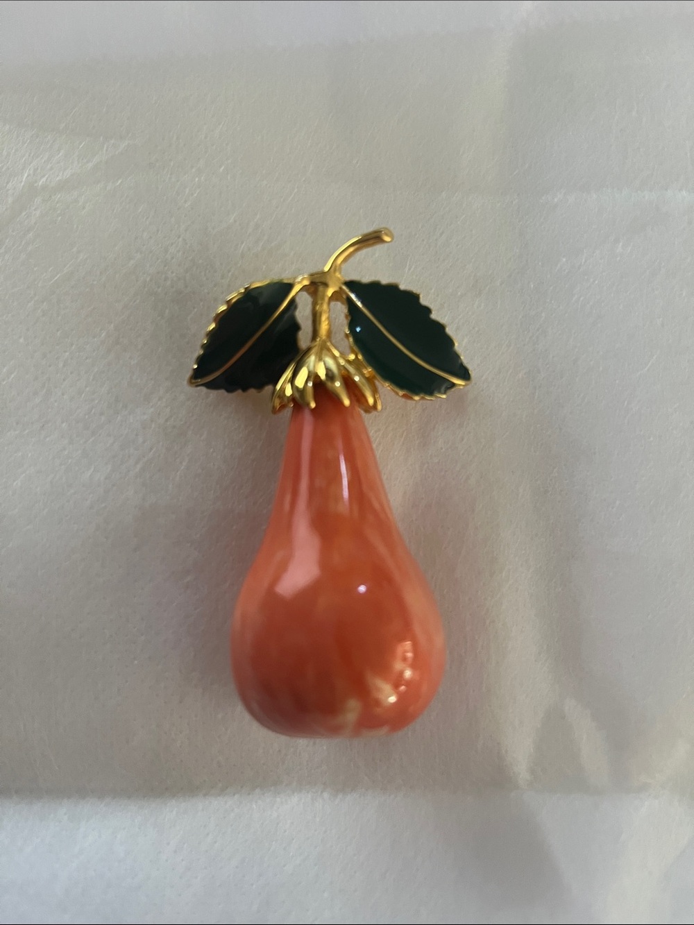 VERY RARE Vintage KENNETH JAY LANE Lucite Pear With Enamel Leaves- like new